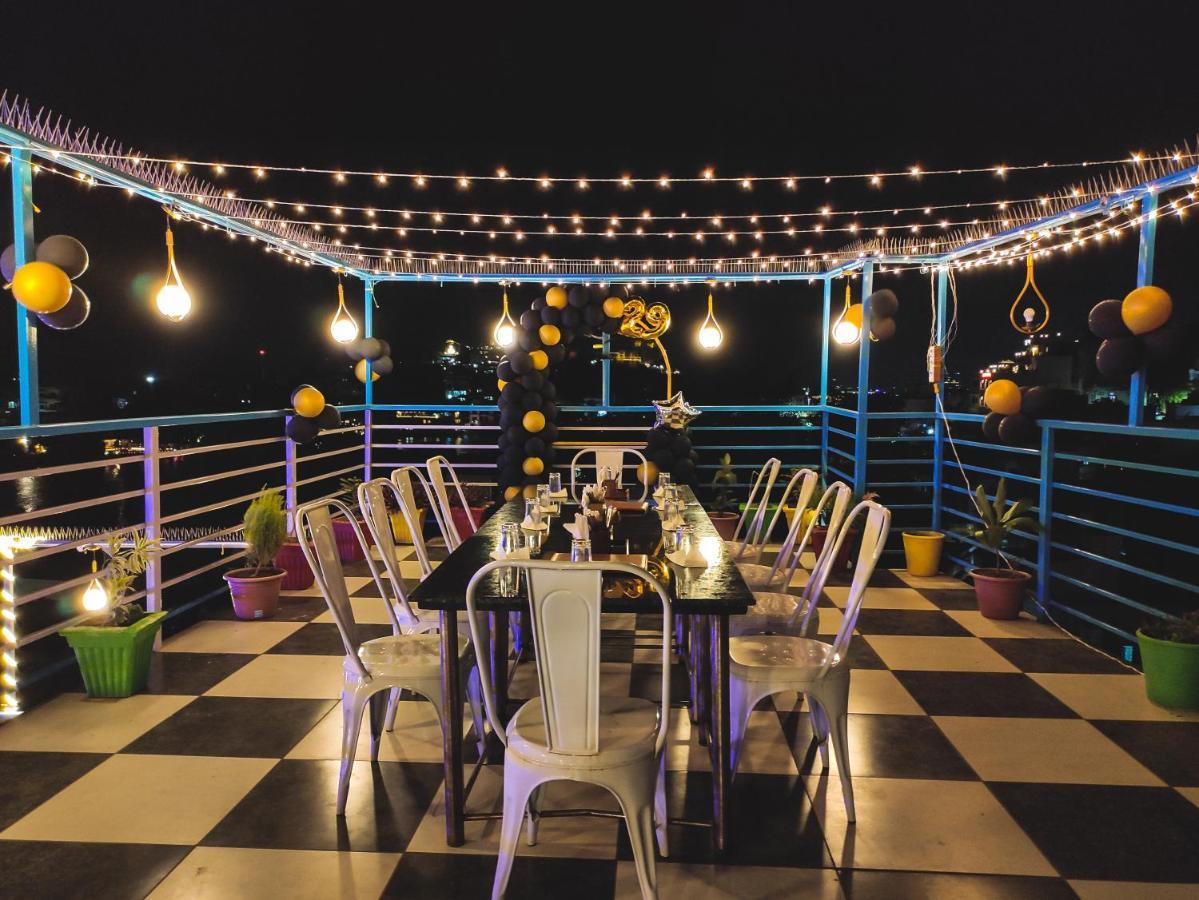 Bridge Hostel *