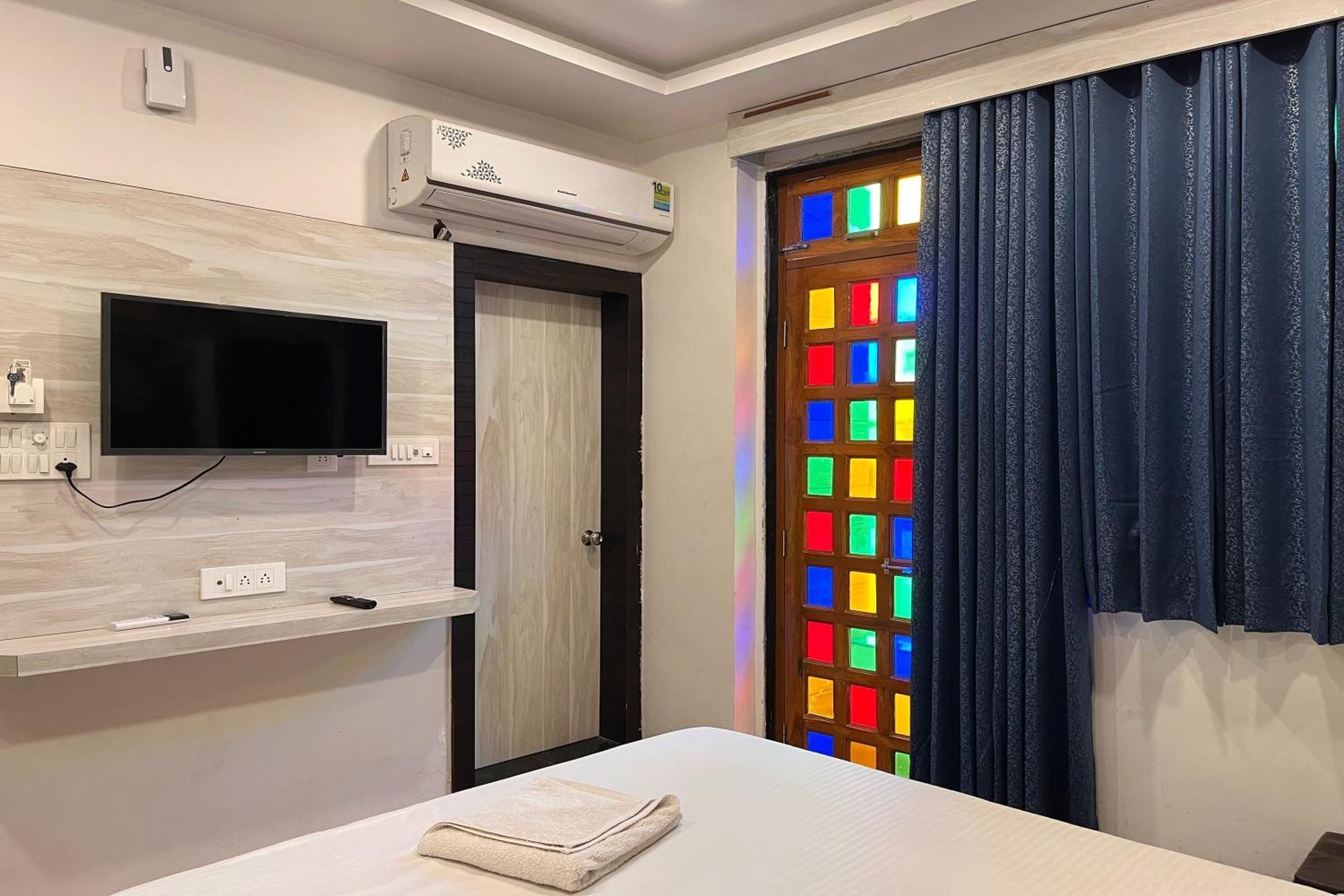 Bridge Hostel Udaipur